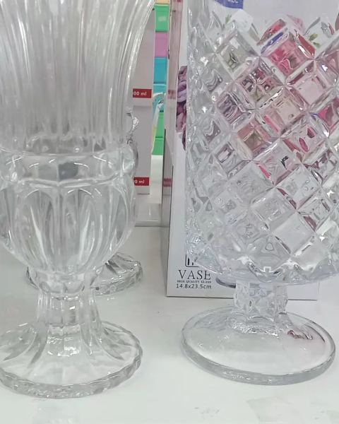 Floreros y copones de vidrio