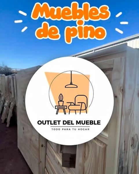 Muebles de pino y sillas reforzadas