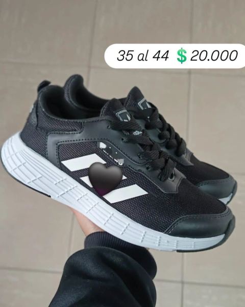 Zapatillas deportivas negras