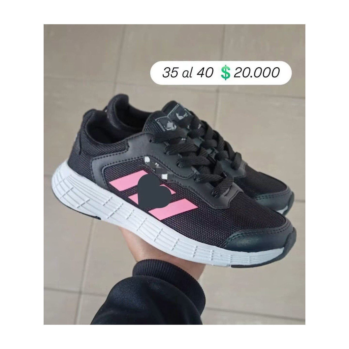 Zapatillas deportivas negras y rosa