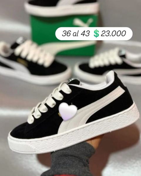 Zapatillas con corazón blancas y negras