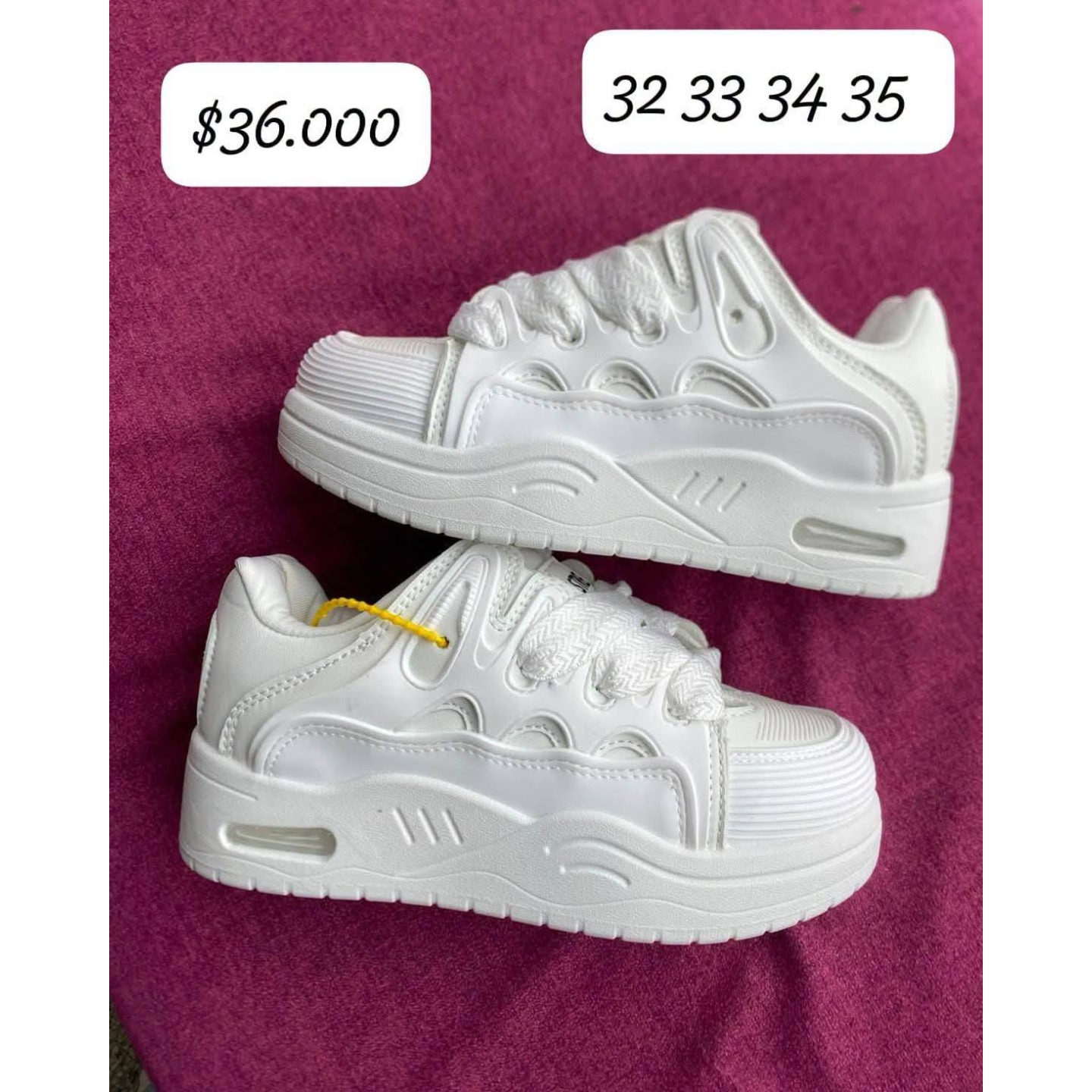 Zapatillas blancas para chicos