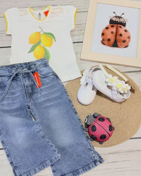 Look jean y remera para bebas