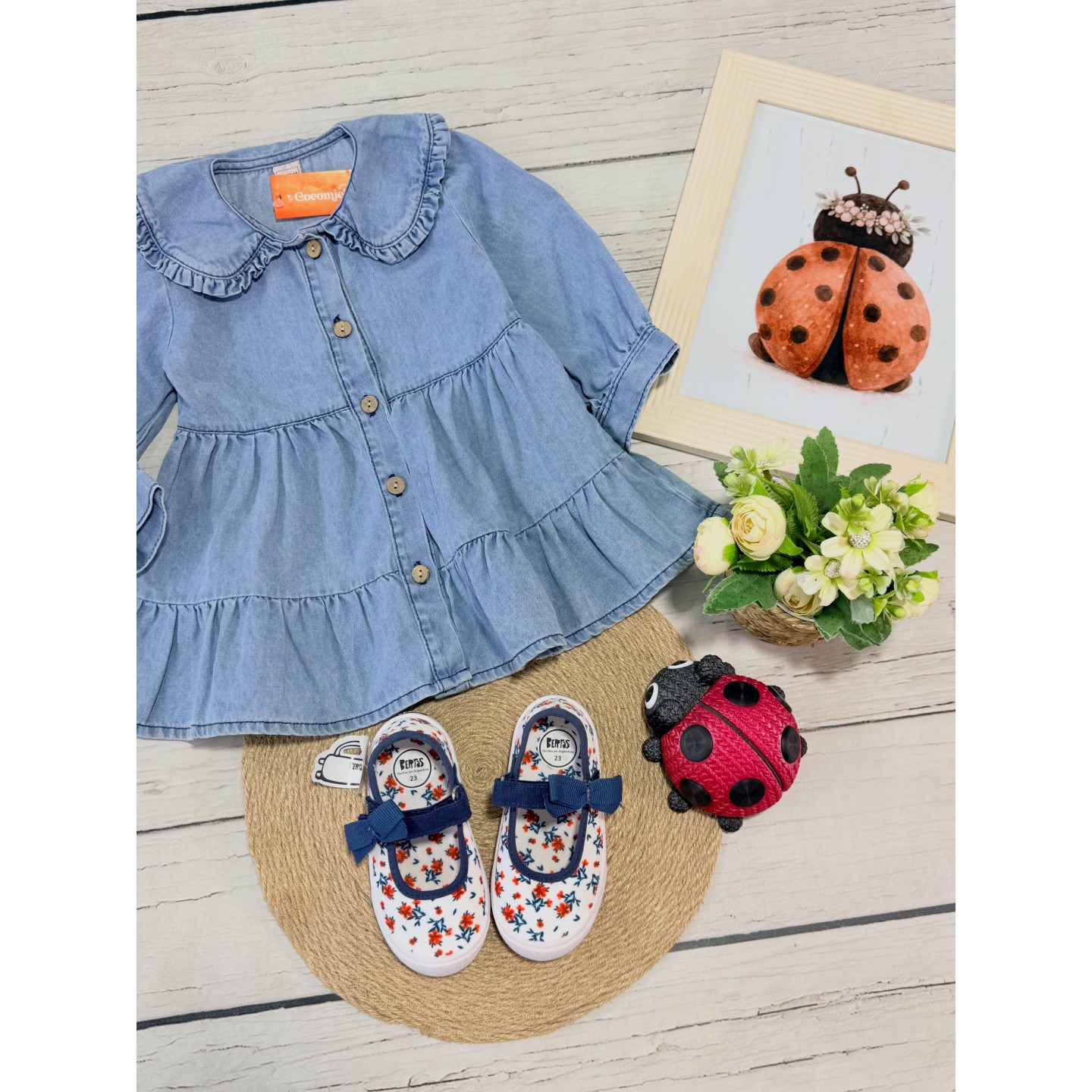 Vestido de jean camisero y guillerminas