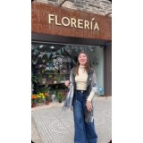 Florería en Av. Aristóbulo del Valle 7022
