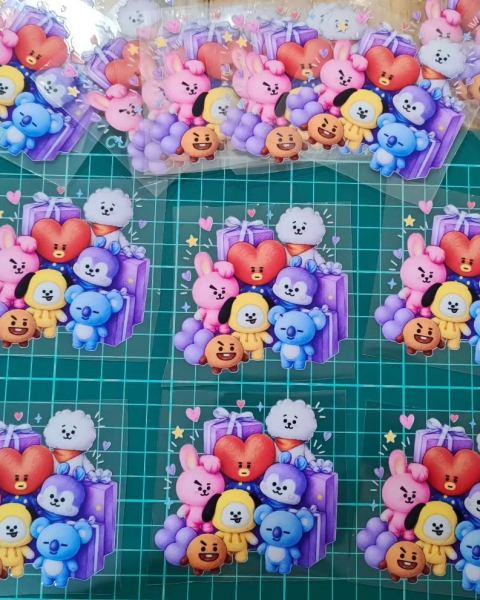 Carameleras y souvenirs personalizados BT21