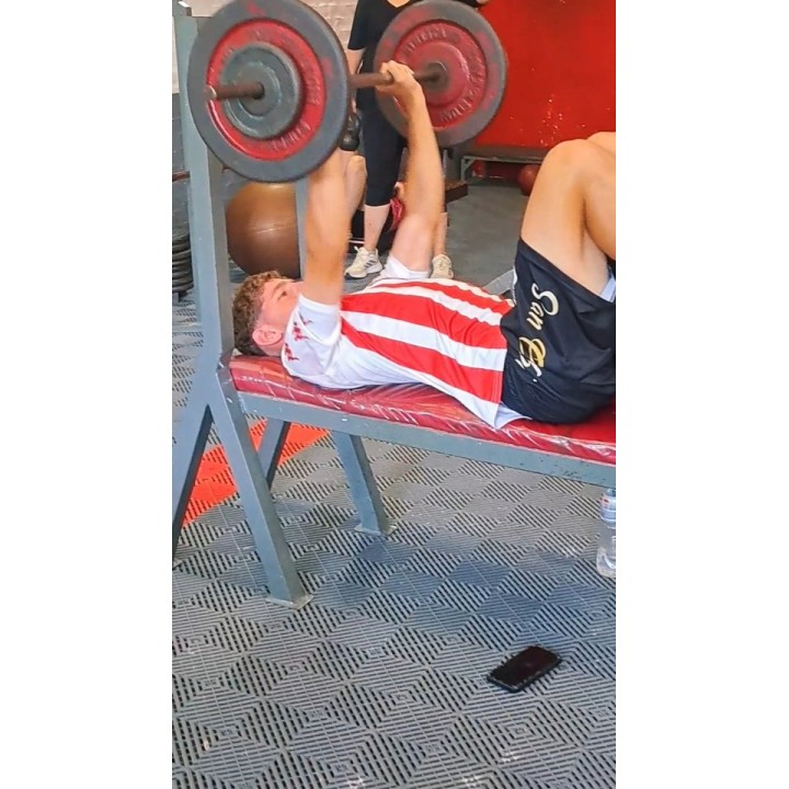 Entrenamiento en sala de musculación
