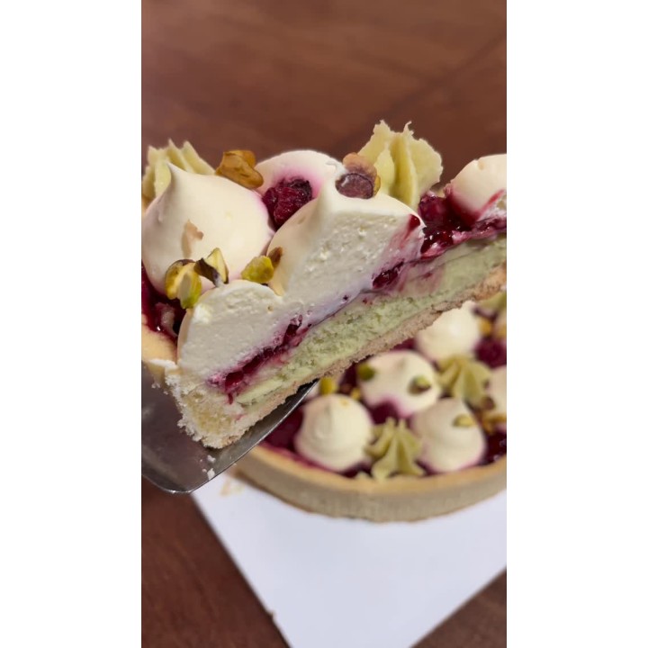 Tarta de pistacho y frambuesa