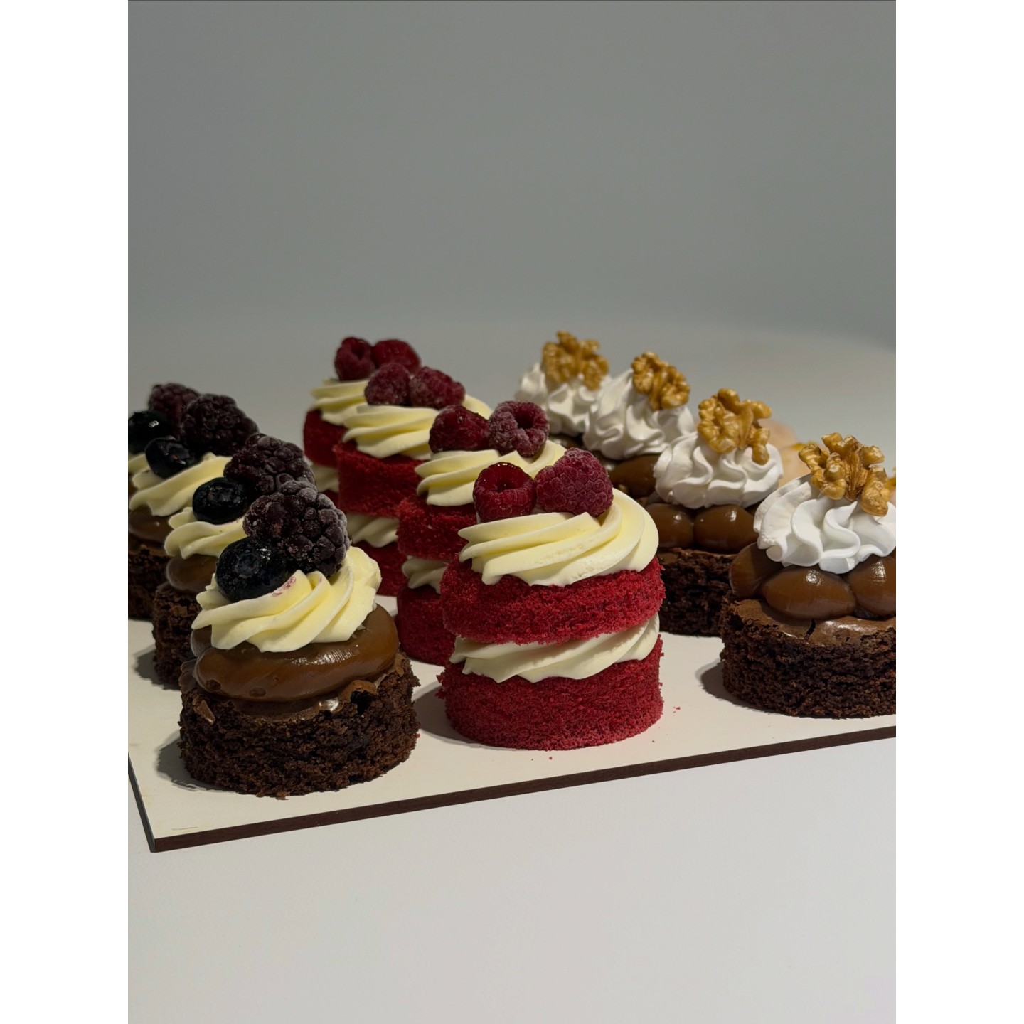 Petit fours