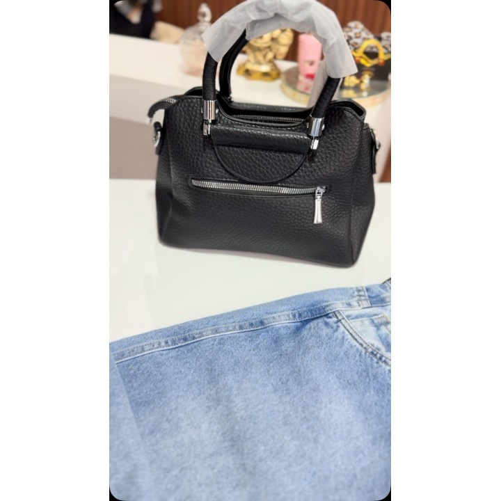 Combo baggy + remera + cartera importada