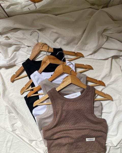 Musculosa con aplique
