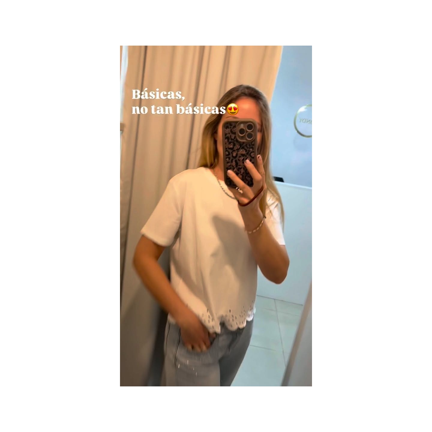 Remeras bordadas y estampadas