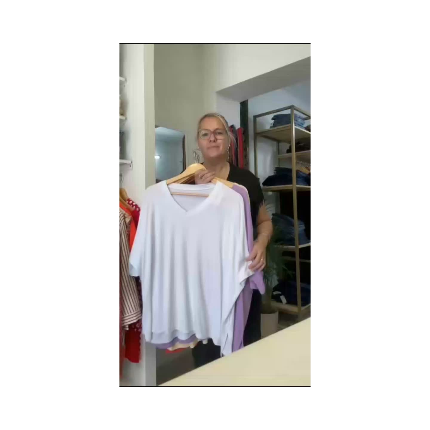 Remeras rayadas y estampadas