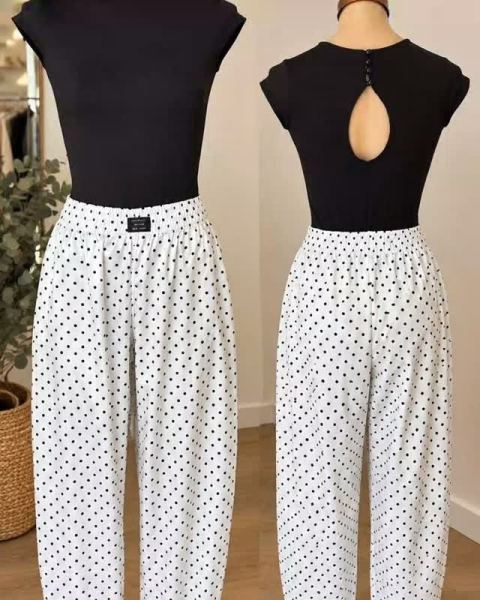 Pantalón de satén y body