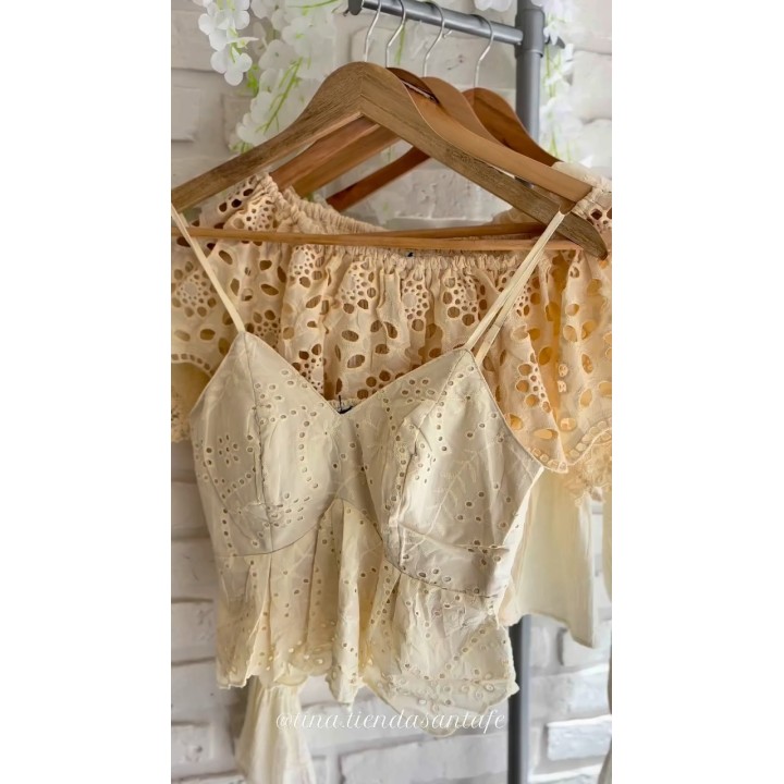Blusas en tonos pastel