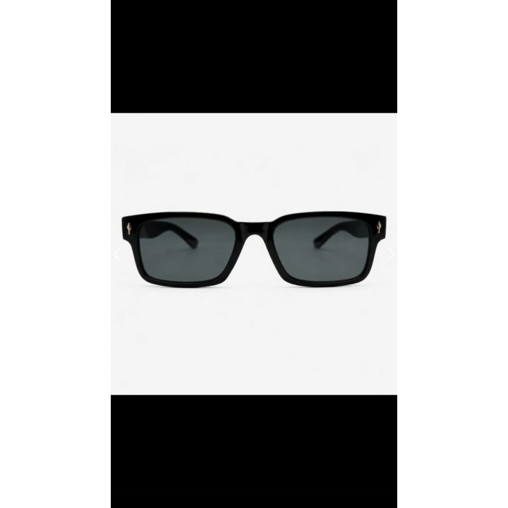 Más gafas de sol