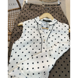 Camisas de lunares, rayas y broderie