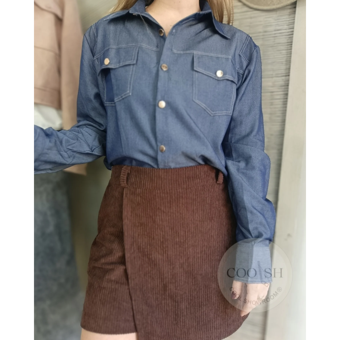 Camisa de jean y pollera