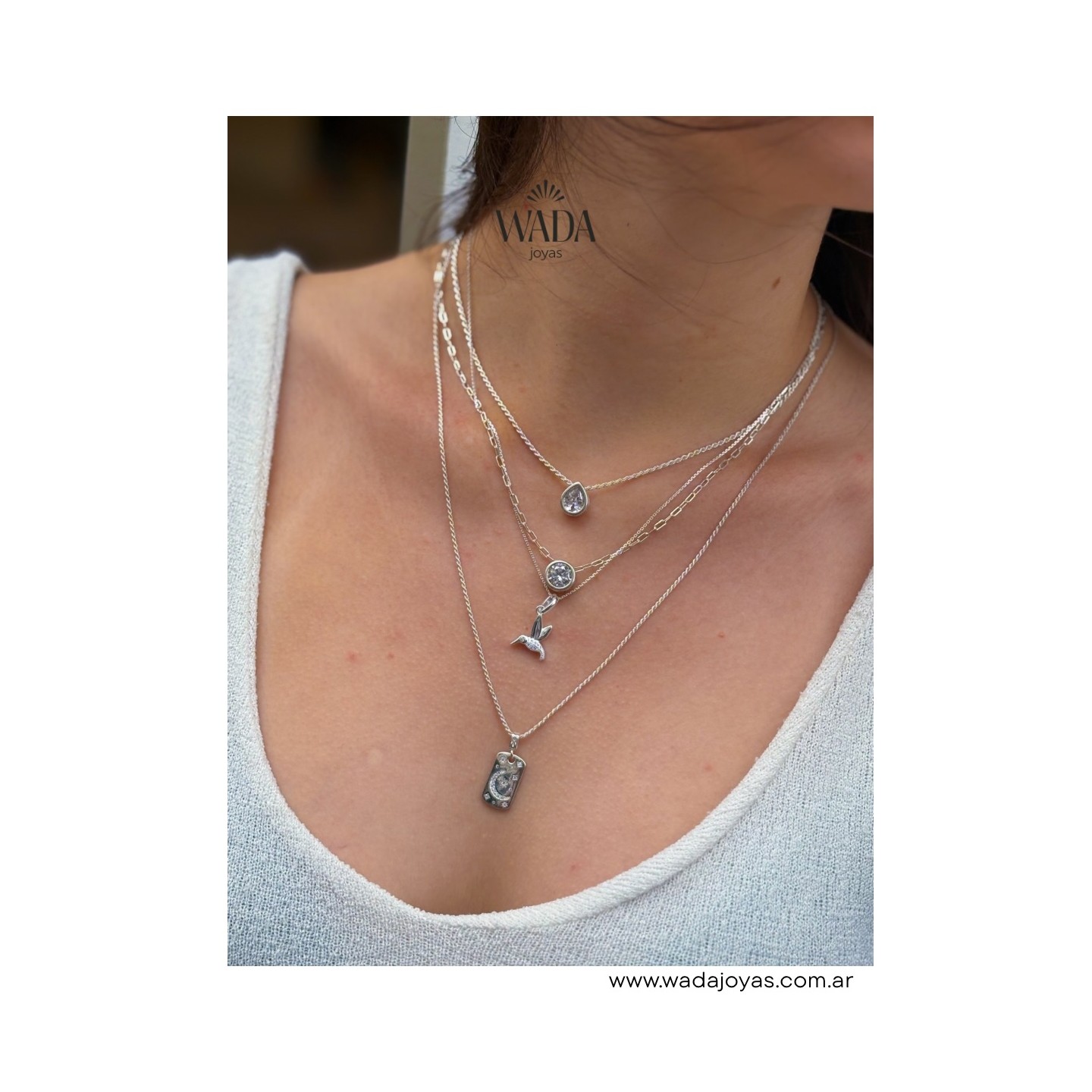 Cadenas y collares en capas
