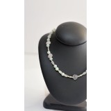 Collares con piedras
