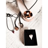 Pulseras estilo Pandora y chokers