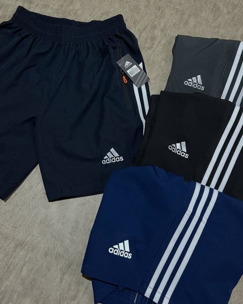 Shorts y bermudas Adidas
