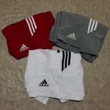 Shorts y bermudas Adidas