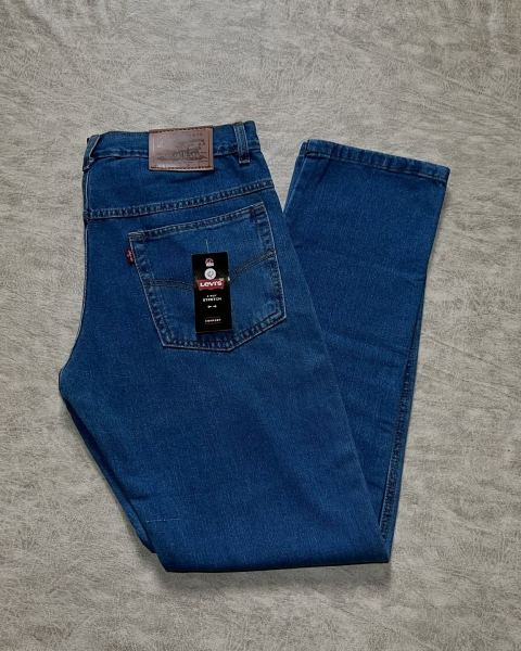 Jeans rectos y bermudas de jean de hombre