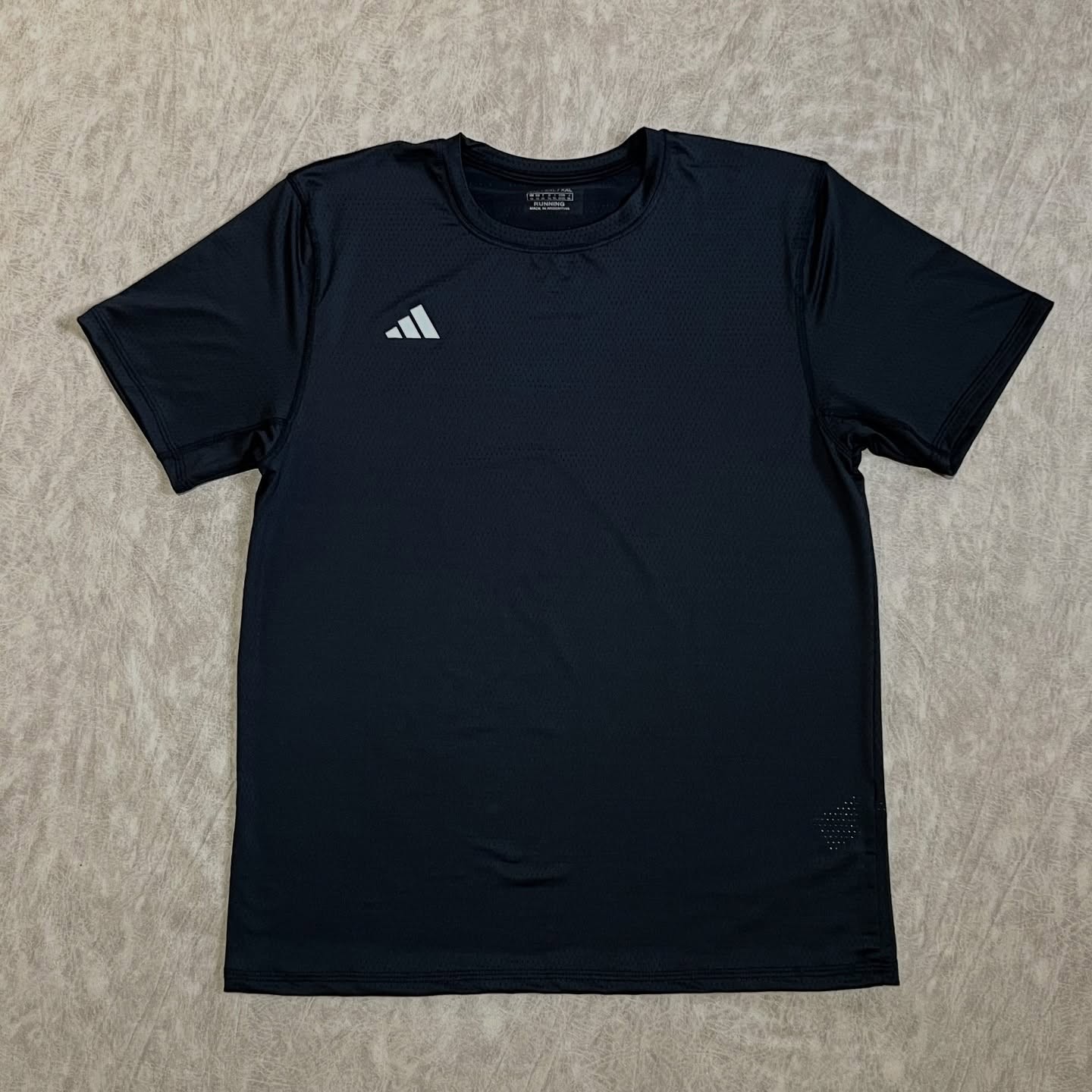Remeras deportivas Adidas, Nike y Under Armour