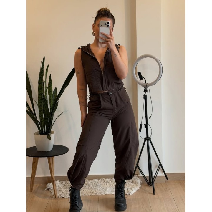 Conjunto parachute choco