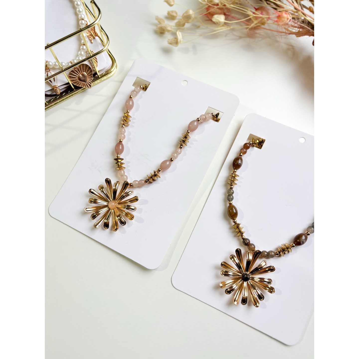 Collares dorados