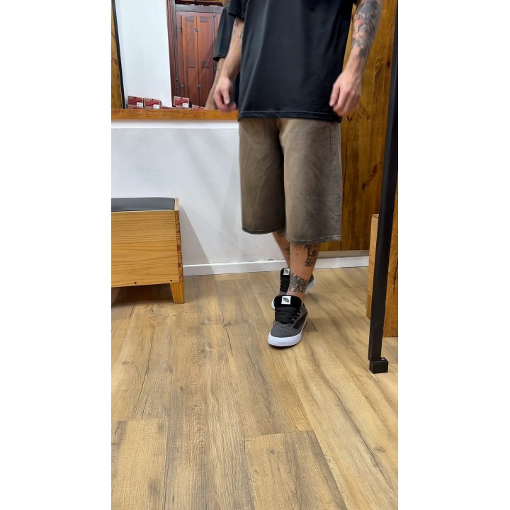 Bermudas baggy