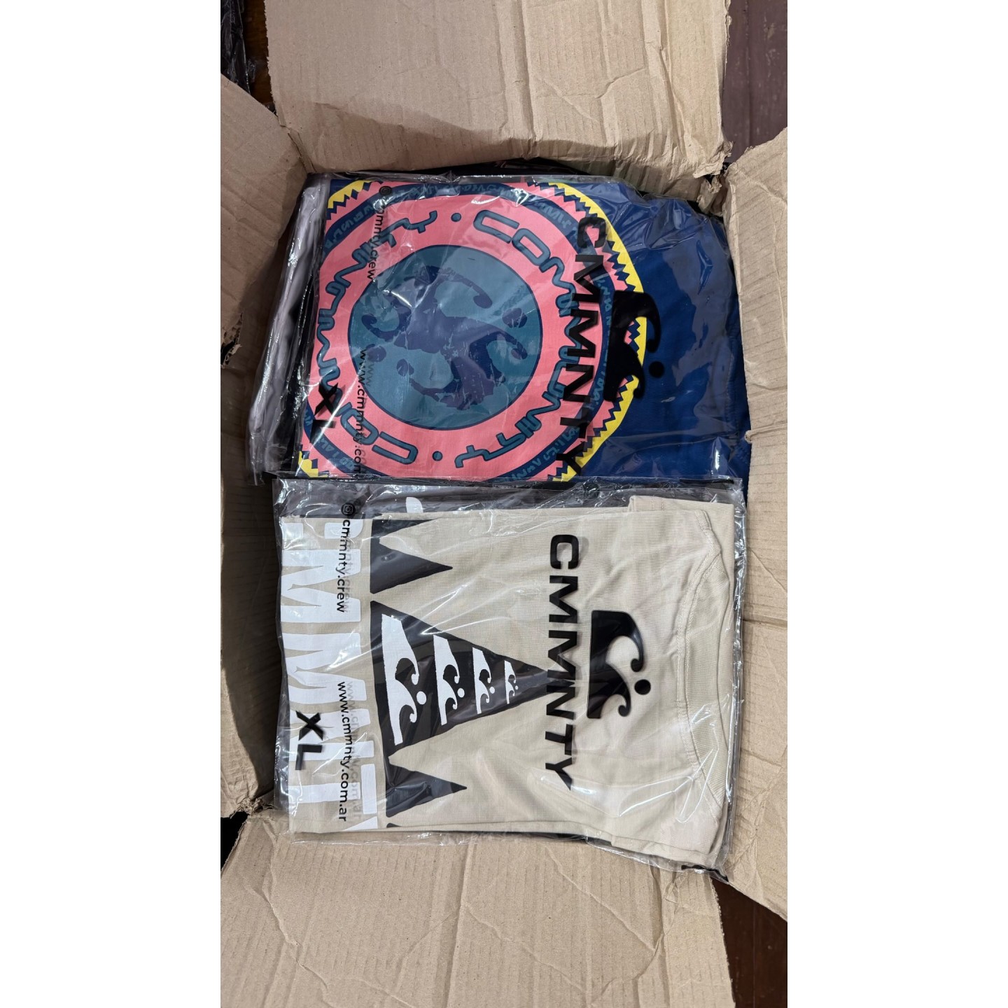 Remeras CMMNTY