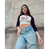 Remeras y tops urbanos