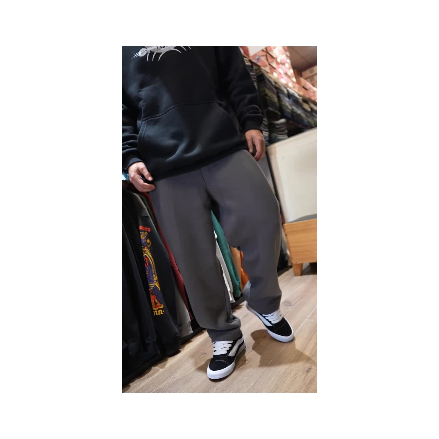 Joggings baggy frisados