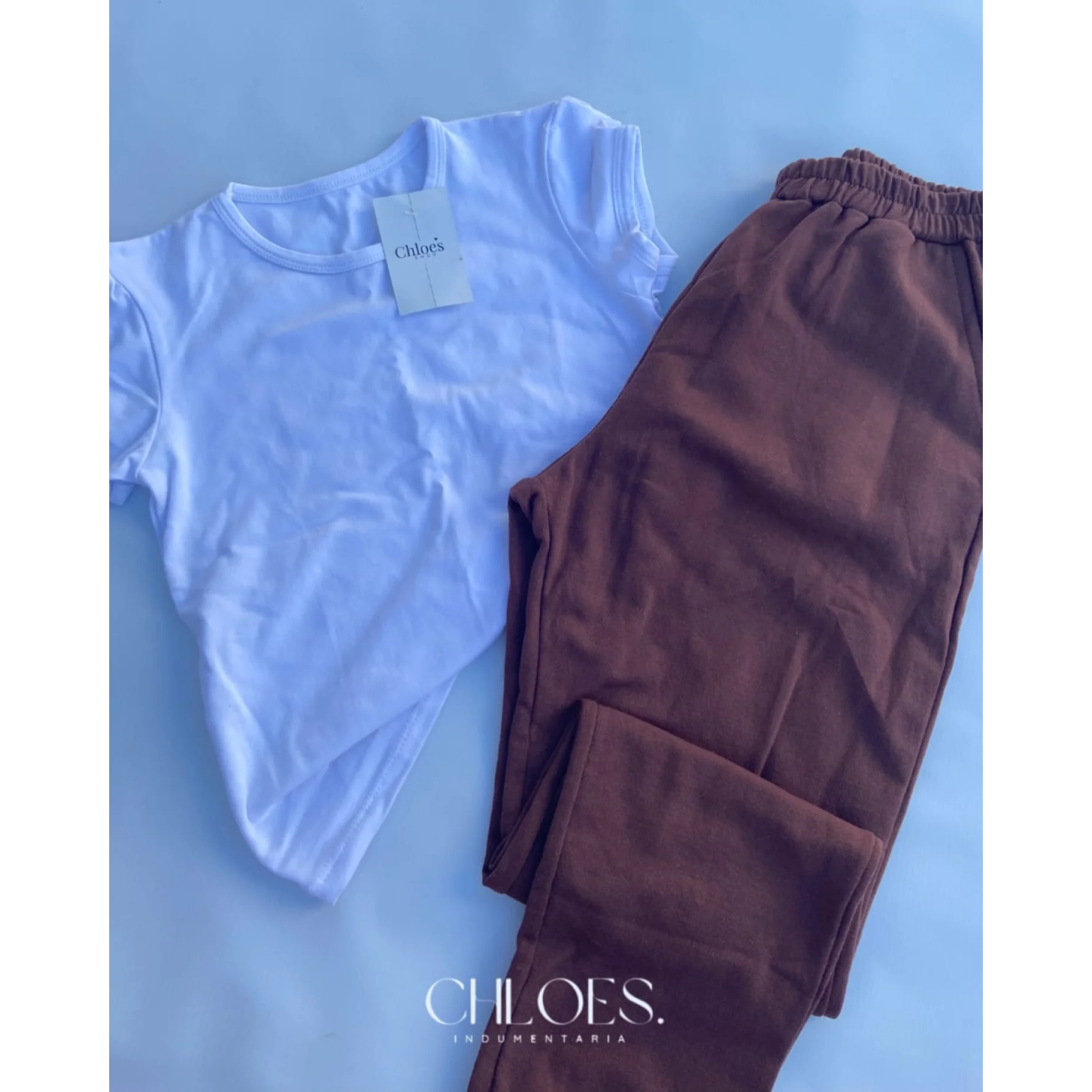 Joggers y remeras