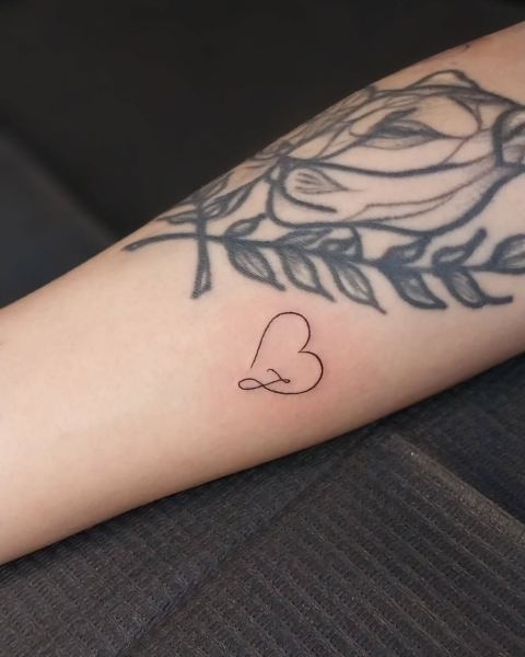 Tatuajes de línea fina