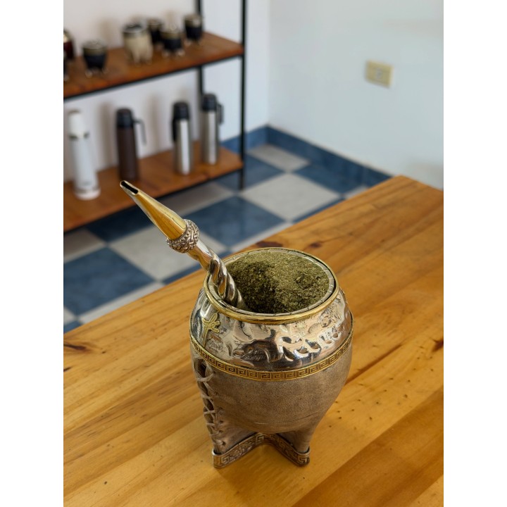 Mate torpedo de alpaca cincelada