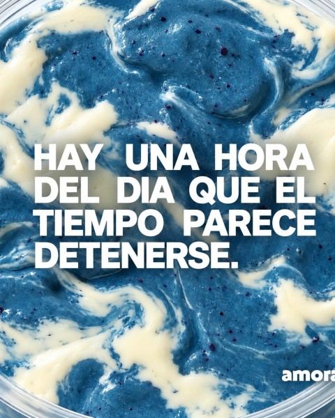 Shake azul de banana y arándanos