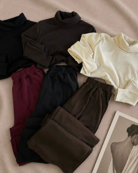 Conjuntos con polera y pantalón