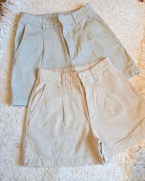 Short de gabardina Bora