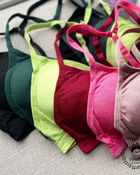 Conjunto deportivo en varios colores