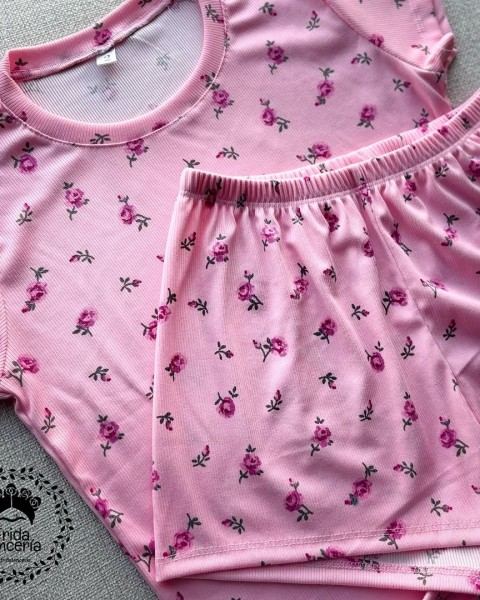 Pijama rosa estampado