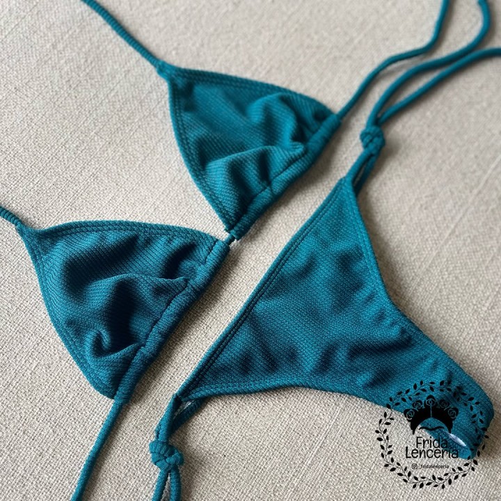Bikini triángulo turquesa