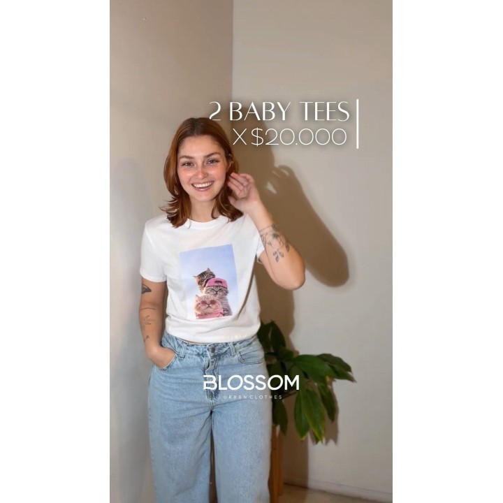 Baby tee blanca estampada