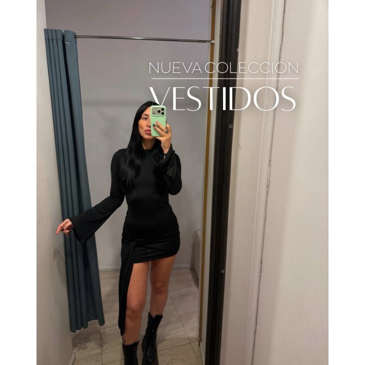 Vestido corto negro