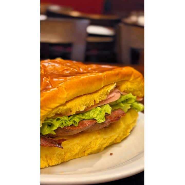 Lomito completo con papas