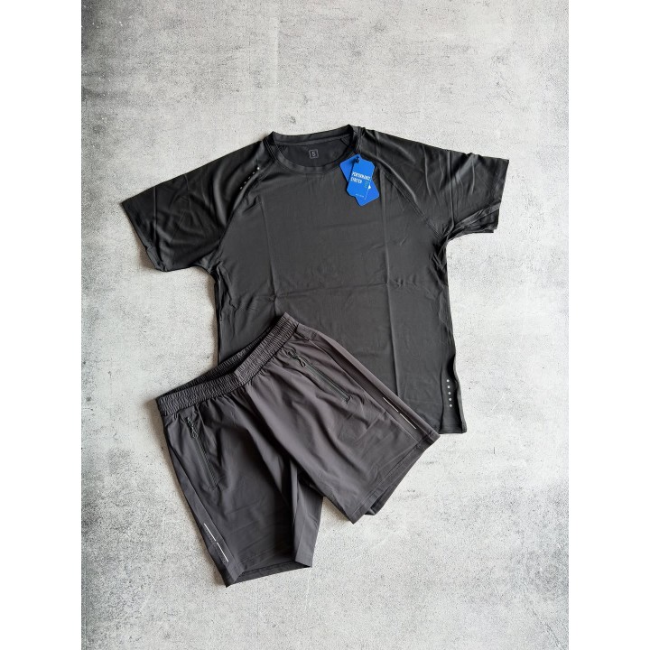 Conjunto deportivo de remera y short