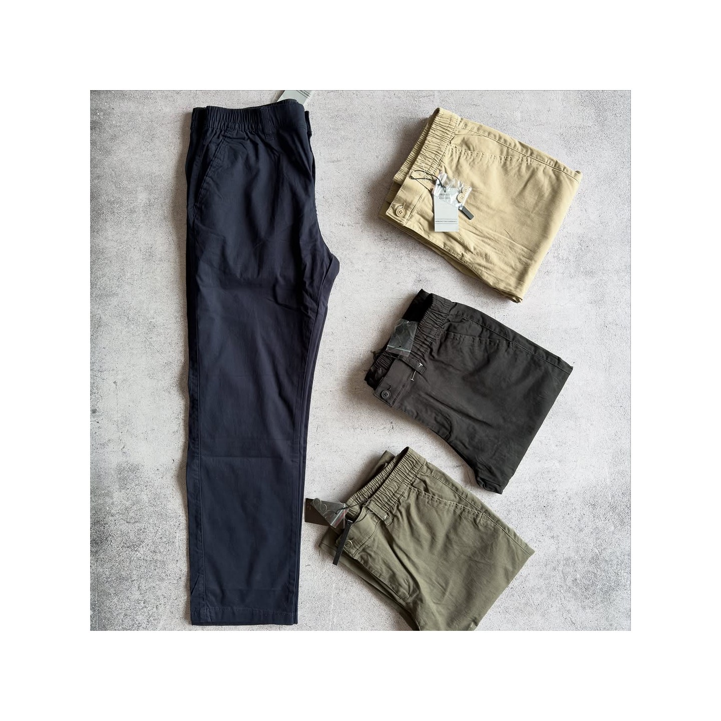 Pantalón jogger recto de gabardina