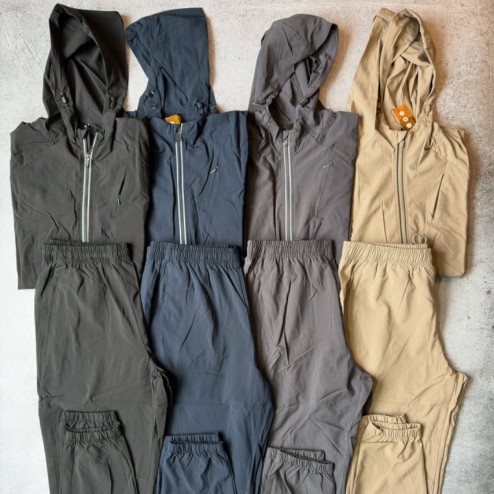 Conjunto deportivo rompevientos